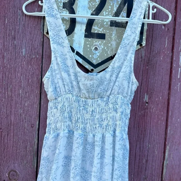 Urban Outfitters dress, like new, worn only once - Picture 2 of 5